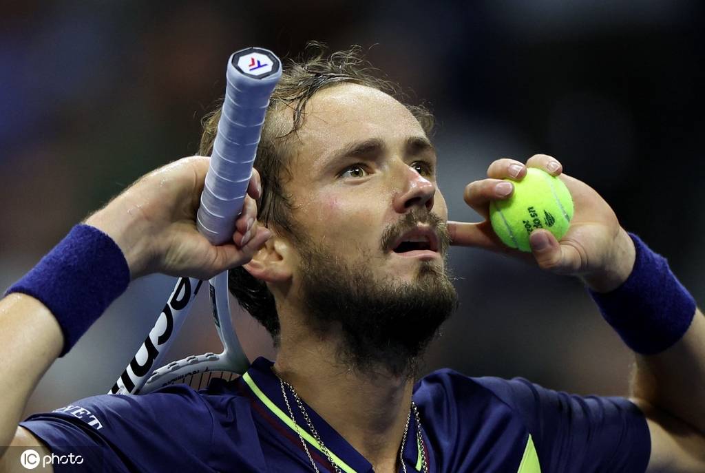 同时上场的 同时上场的