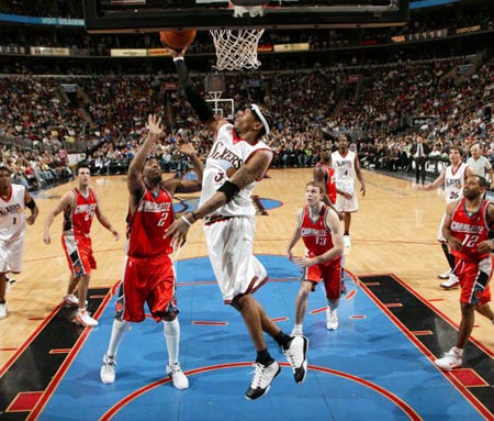 充满了悬念 充满了悬念